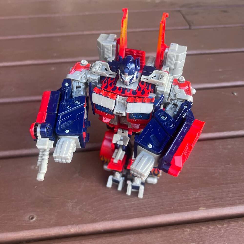 Hasbro 2007 Transformers Movie Leader Class Optimus Prime Action Figure